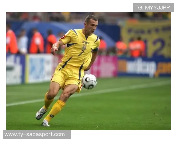 张佳玮点评爱德华兹技术提升背打急停变向对抗能力显著增强 张佳玮点评爱德华兹技术提升背打急停变向对抗能力显著增强