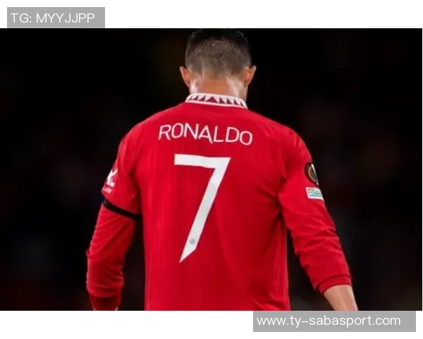 拉门斯回忆童年追随哥哥成为曼联球迷的美好时光与情感纽带